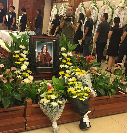 金雅琴追悼会举行 蔡明濮存昕等现身送最后一程