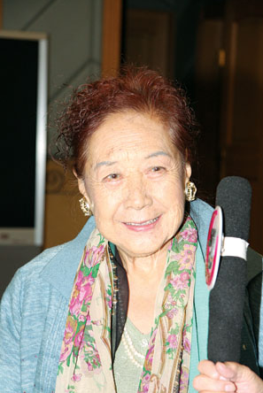 金雅琴追悼会举行 蔡明濮存昕等现身送最后一程