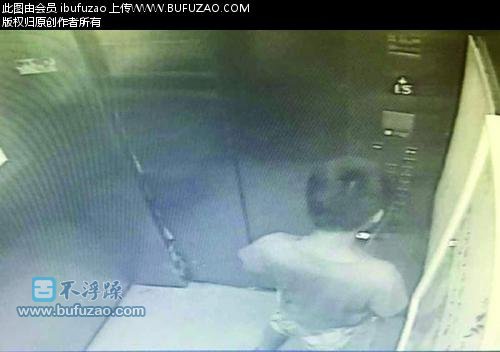 熊孩子致电梯烧毁