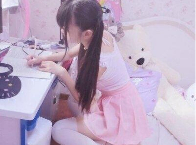 童颜女主播直播尺子量腿 “H工口小学生赛高”被超管处罚 - 八卦阵 - 舜网新闻