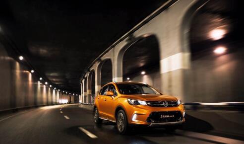任正非看好的SUV 比川普靠谱