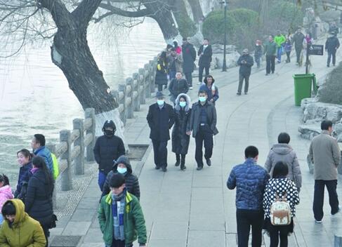 济南大明湖免费“首考”挺顺利 元旦假期未实施单向通行