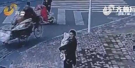 临沂男子街头卖儿子被抓 称只为和妻子分手