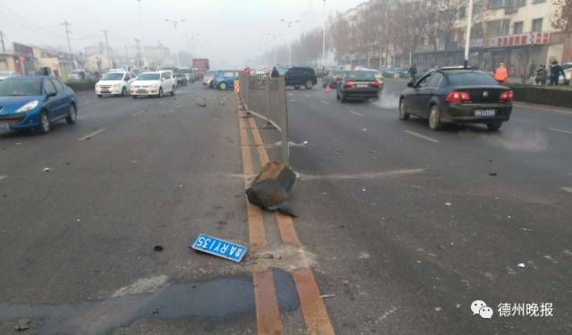 济南人在德州肇事逃逸 却把车牌遗落现场！