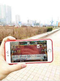 亲测泉城广场免费WIFI网速 17处测试点网速都“杠杠的”