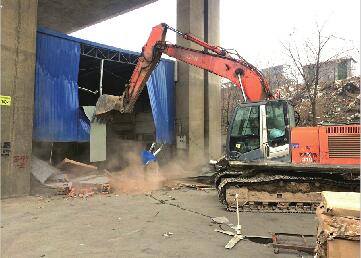 天桥北绕城高架下违建基本拆除完毕 高架桥下终于“通透”