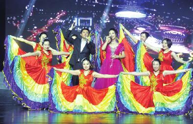 “携手奋进、共创未来”2017年新年联欢会举行