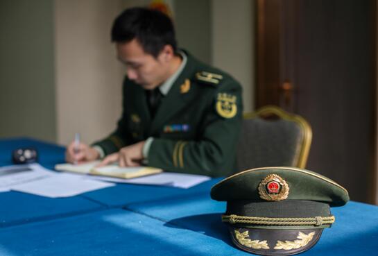 �����ĩ��Ϊƽ���ػ�-----���������ලԱ��һ��