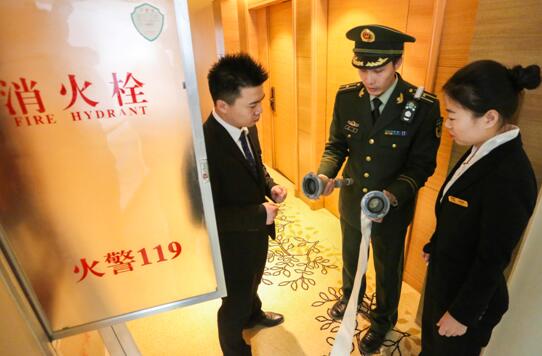 �����ĩ��Ϊƽ���ػ�-----���������ලԱ��һ��