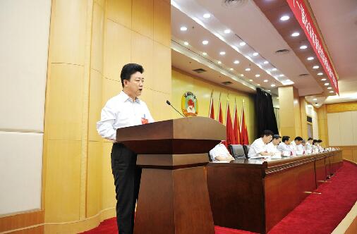 山东省政协委员呼吁消除民办高校毕业生就业歧