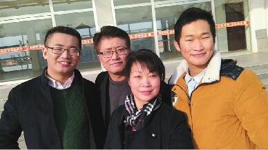 记第一届济南市文明家庭获得者杨光新、王现香家庭