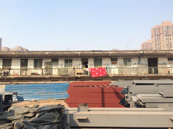 �������չ� ���ϻ�԰��·���������ֶ�һ��