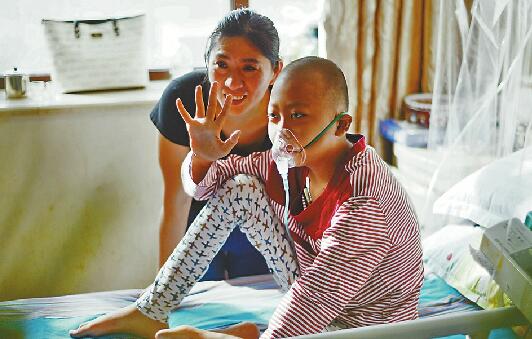 13岁白血病男孩：我在病床上想念你们在校园的模样