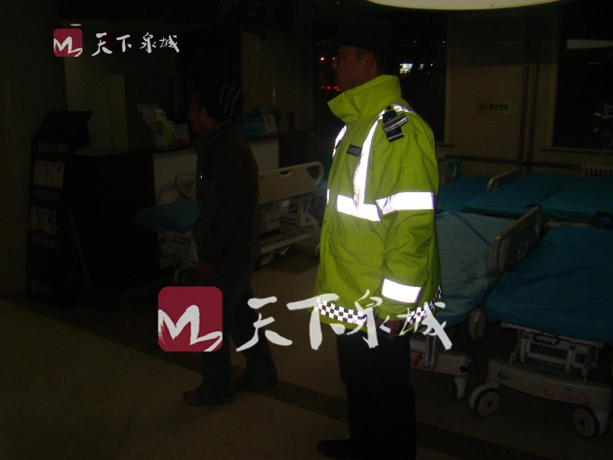 火速！天桥交警为受伤市民开道 10分钟就送医抢救