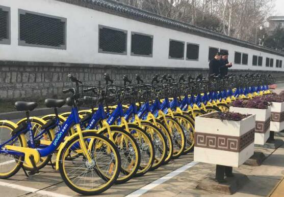 共享“小蓝车”首现济南街头 超600信用分可免押金骑行