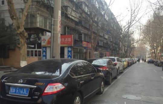 济南商场停车场向社区开放每月80元 想办的人却不多