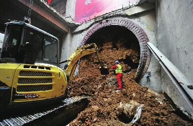 前进一号 破土而出!济南西站至演马庄西站地下