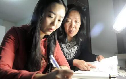 奇！济南有一对教师“母女花”同校,同年级,同教一门课