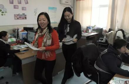 奇！济南有一对教师“母女花”同校,同年级,同教一门课