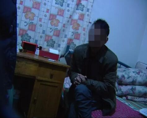 儿子迷于网络不能自拔 济南一父亲无奈醉酒街头三天三夜