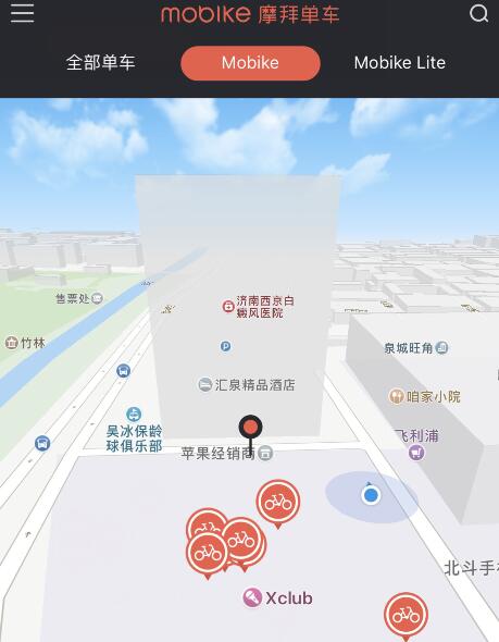 疑因乱停放 近30辆摩拜单车被锁三联大厦南侧停车场