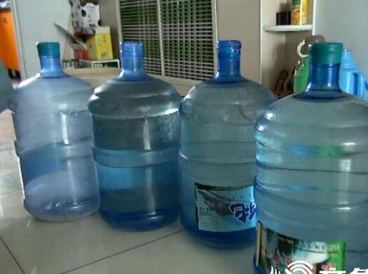 德州乐陵浩天嘉苑小区遇“水荒” 停水20天500多户居民用水难