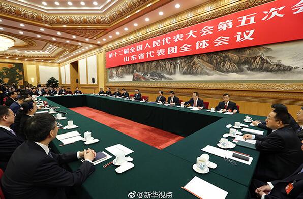 李克强与山东团代表共同审议政府工作报告