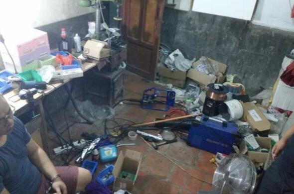 山东破特大枪支案:蛋糕店成“兵工厂” 枪弹全能制造