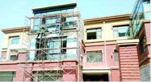 无视拆除通知书 济南国华印象别墅区仍有居民顶风违建