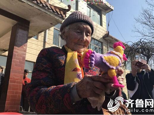 淄博91岁“喀秋莎”时隔84年首次收到俄罗斯家书