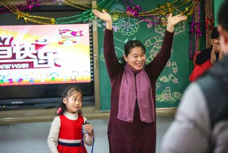 爱生如子！济南“好教师”杲立芹登上中国好人封面