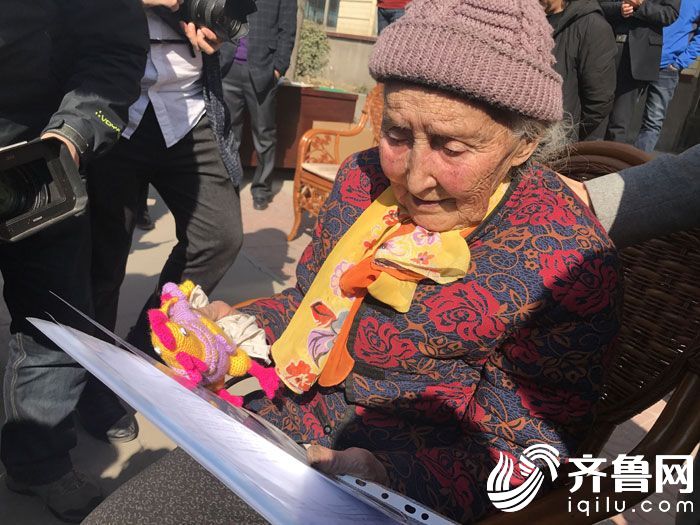 淄博91岁“喀秋莎”时隔84年首次收到俄罗斯家书