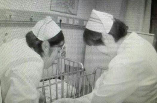 济南一小区现3个月大遭遗弃女婴!肺炎高烧已脱离危险