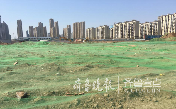 尴尬!孩子今年上学 鑫苑世家配套小学至今仍是一片空地