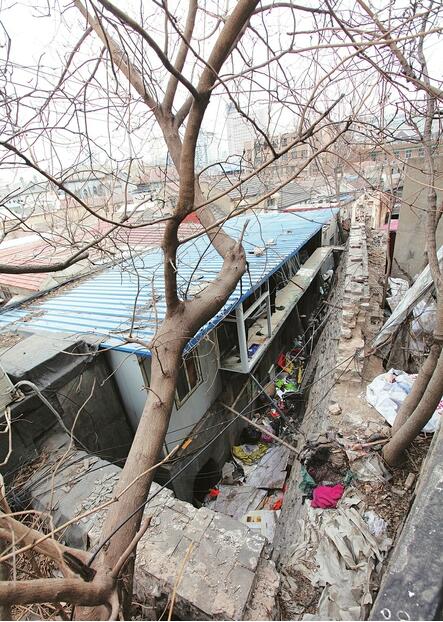 济南现存唯一明代城墙现身 位于西城墙根街中段距今600余年