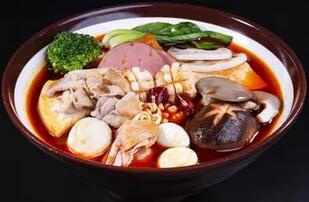 记者卧底这家餐厅发现惊天黑幕 全国连锁!济南人一定吃过