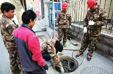 槐荫开剪城市“蜘蛛网” 首批杆线整治25日前完成