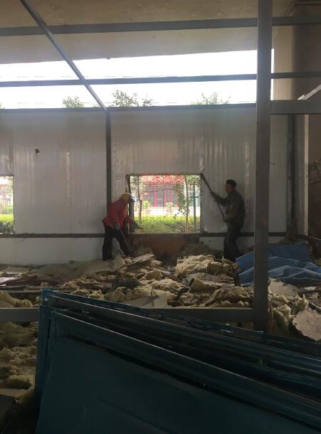 槐荫人大代表带头自拆 腊山立交桥底900平方米临建拆除