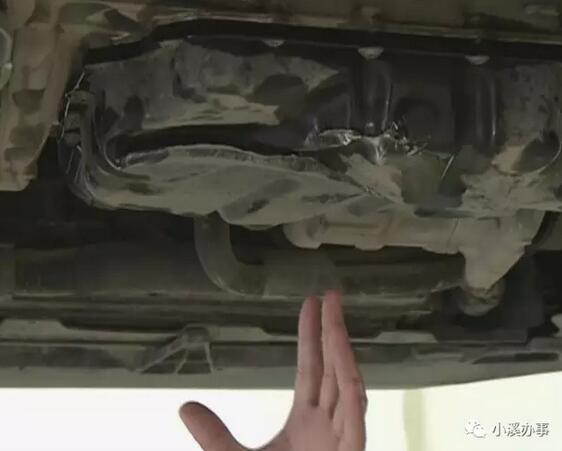 马路中间井盖弹起 菏泽一司机在济南遭遇惊魂一幕！