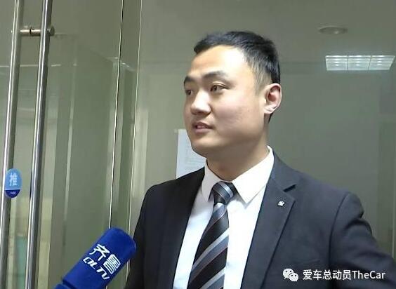 大众宝来新车零件损坏明显 事发聊城北斗泰众大众4S店 