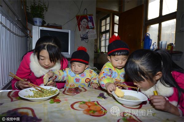 Ḹÿͽжˮ6000 2˫̥Ů