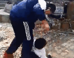 ��������һ��������У԰���� ����˴�����߲�¼����Ƶ 