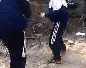 ��������һ��������У԰���� ����˴�����߲�¼����Ƶ 