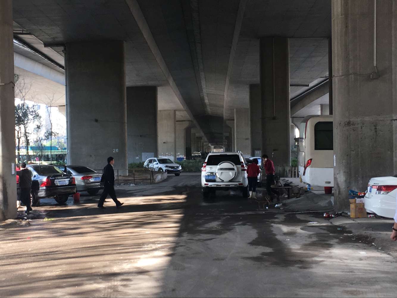 济南燕山立交桥下4处涉公违建仍未动工