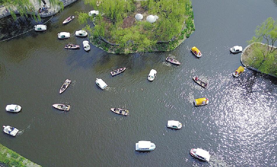 济南风和日丽春暖花开 天好景美!清明假日游兴浓