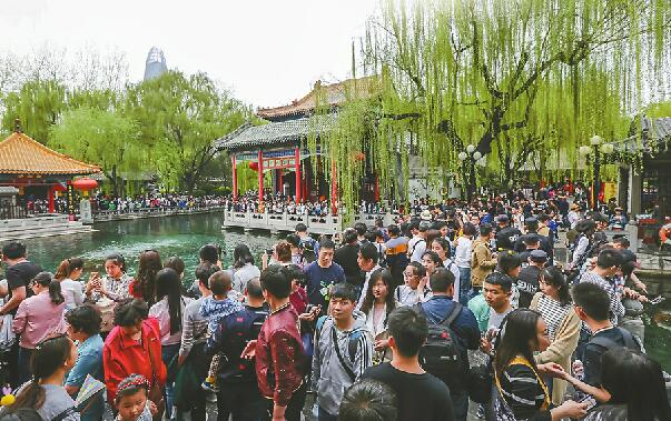 清明假期110余万游客走进济南“繁花似锦的春天”