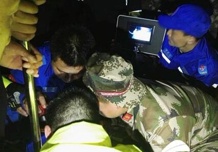 �Ͳ�2����ͯ׹��9Сʱ������Ӫ�� �������Ǿ�������