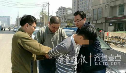 开车在济南商圈转 “伪基站”3天发10万条诈骗短信