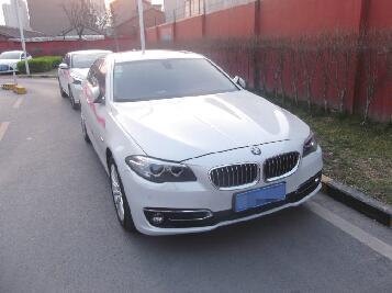 保安公司经理将28辆违停车喷油漆 事发路劲御景城小区