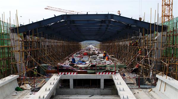 济南首座地铁站露真容 前大彦站主体建成